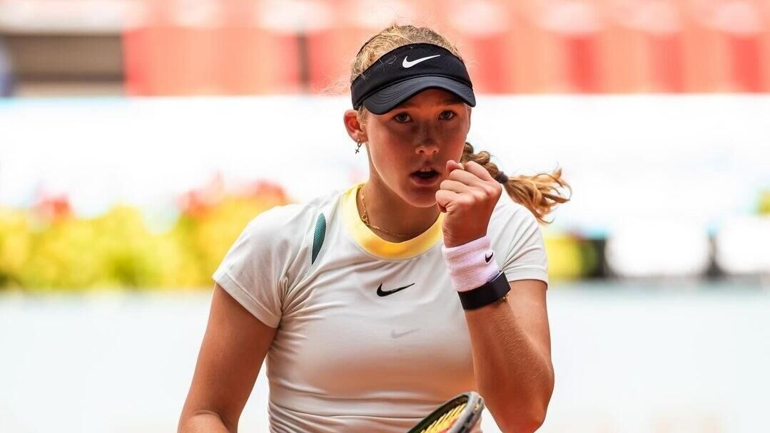 Мирра Андреева вышла в лидеры чемпионской гонки WTA